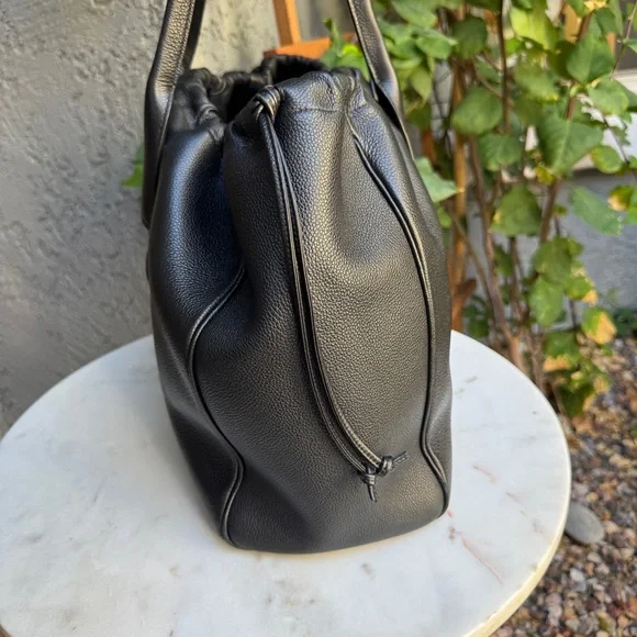 SOLD Celine Pebbled Calf Leather Cabas Drawstring Cuir Triomphe Tote - Picture 8 of 13